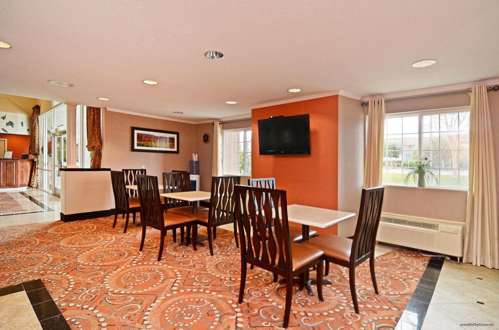 Best Western Plus Vineyard Inn Ливермор Ресторан фото